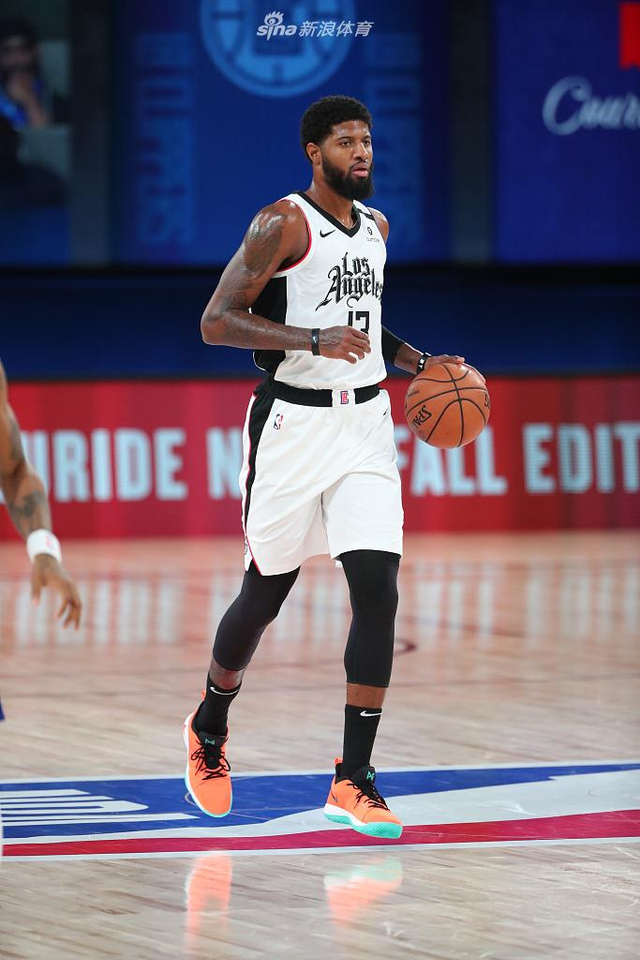 务人员迅速 务人员迅速