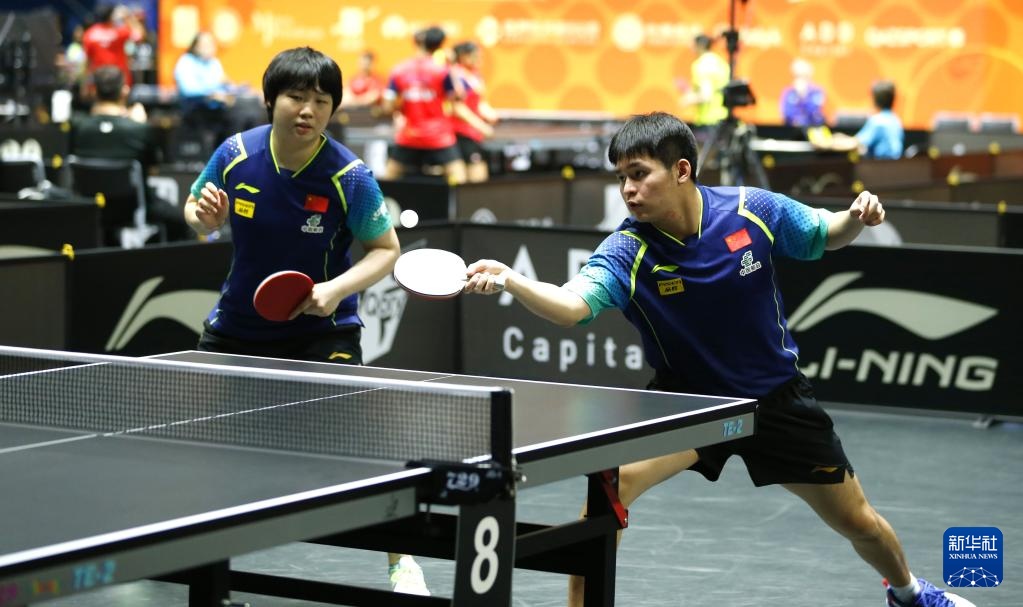 美展示了他 美展示了他