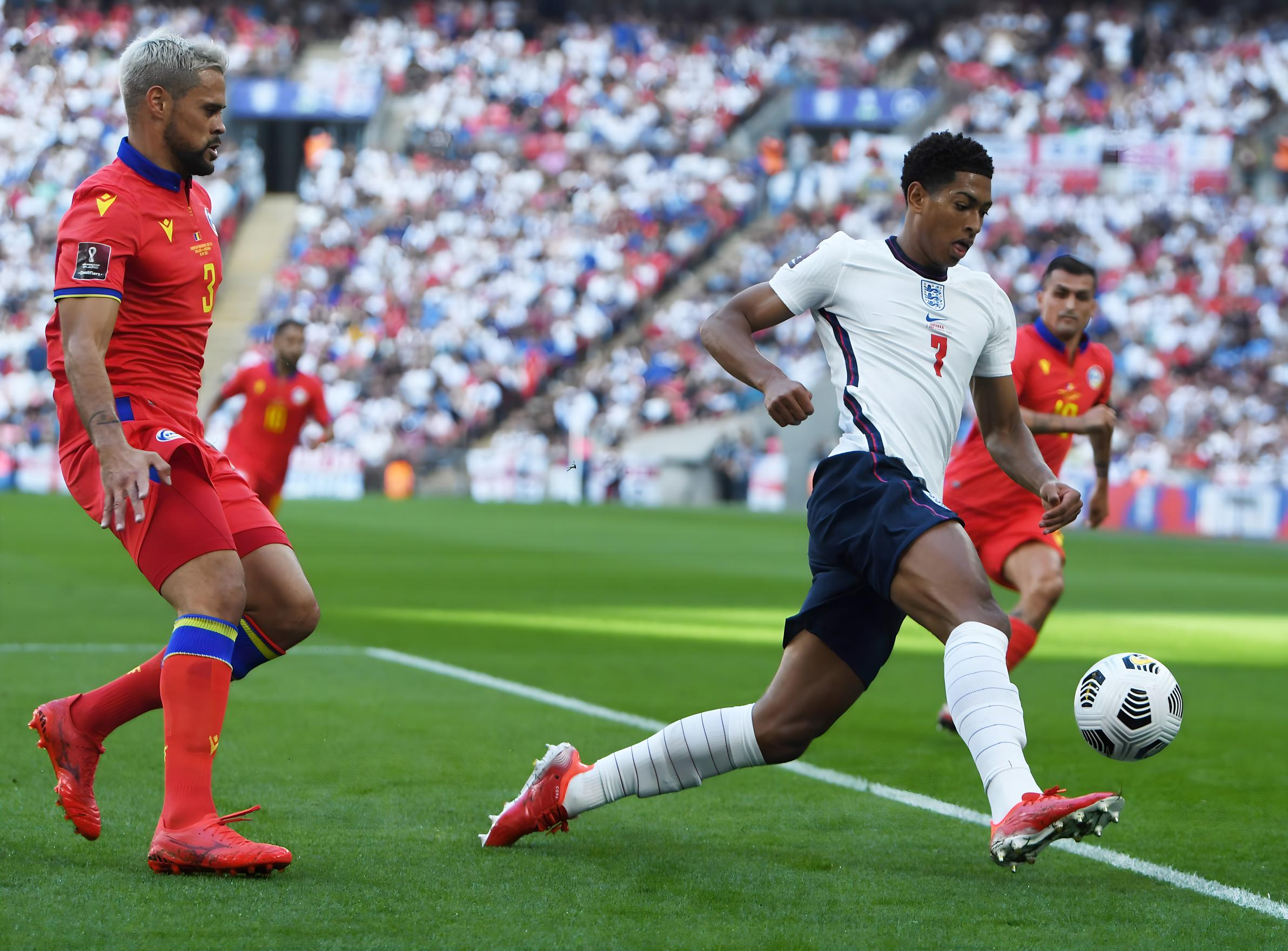 不仅如此 不仅如此